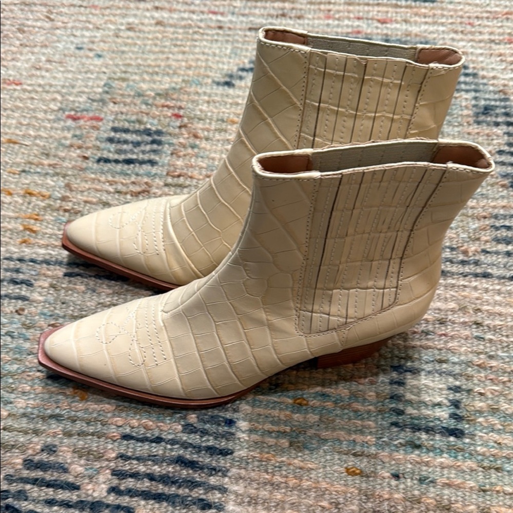 SCHUTZ Cream Croc-Embossed Ankle Boots